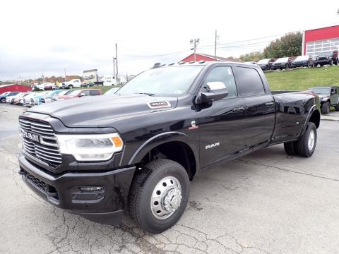 Diamond Black Crystal Pearl Ram 3500 Laramie Crew Cab 4x4.  Click to enlarge.