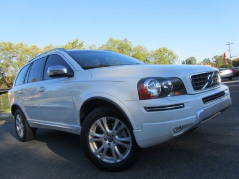 Ice White Volvo XC90 3.2.  Click to enlarge.