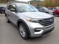Front 3/4 View of 2021 Ford Explorer XLT 4WD #3