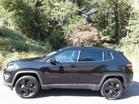 Diamond Black Crystal Pearl Jeep Compass Altitude 4x4.  Click to enlarge.