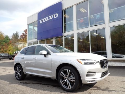 Bright Silver Metallic Volvo XC60 T5 AWD Momentum.  Click to enlarge.