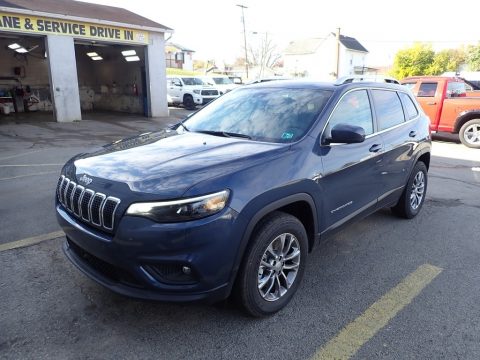 Slate Blue Pearl Jeep Cherokee Latitude Lux 4x4.  Click to enlarge.