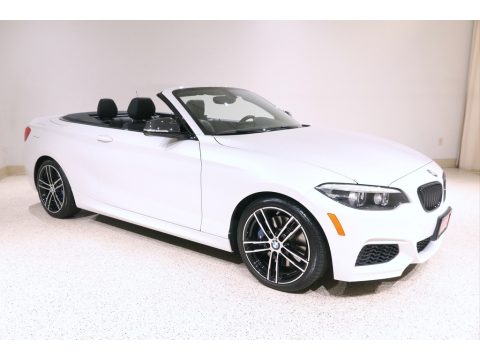 Mineral White Metallic BMW 2 Series M240i xDrive Convertible.  Click to enlarge.