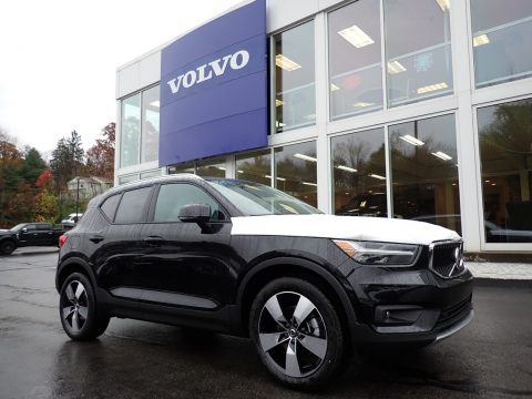 Black Stone Volvo XC40 T5 Momentum AWD.  Click to enlarge.