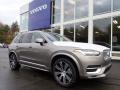 Front 3/4 View of 2021 Volvo XC90 T6 AWD Inscription #1