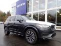 Front 3/4 View of 2021 Volvo XC90 T6 AWD Momentum #1