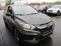 Front 3/4 View of 2018 Honda HR-V EX AWD #8