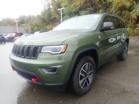 Green Metallic Jeep Grand Cherokee Trailhawk 4x4.  Click to enlarge.
