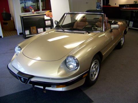 Champagne Metallic Alfa Romeo Spider Veloce.  Click to enlarge.