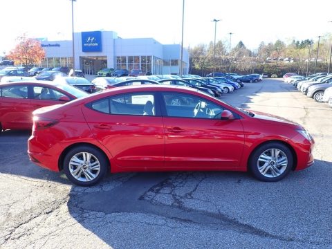 Scarlet Red Pearl Hyundai Elantra Value Edition.  Click to enlarge.