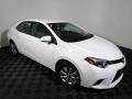 Front 3/4 View of 2016 Toyota Corolla LE #2