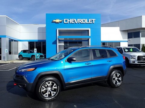 Hydro Blue Pearl Jeep Cherokee Trailhawk 4x4.  Click to enlarge.