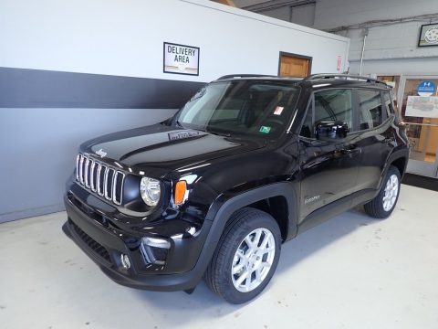 Black Jeep Renegade Latitude 4x4.  Click to enlarge.