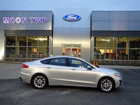 Ingot Silver Ford Fusion SE.  Click to enlarge.