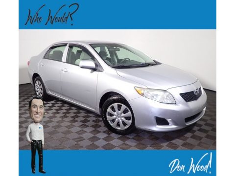 Classic Silver Metallic Toyota Corolla LE. Click to enlarge. Classic Silver Metallic Toyota Corolla LE. Click to enlarge.