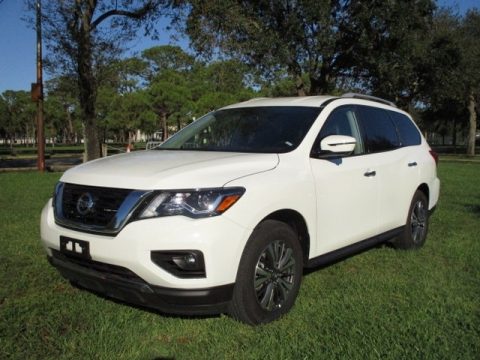 Pearl White Tricoat Nissan Pathfinder SL 4x4.  Click to enlarge.