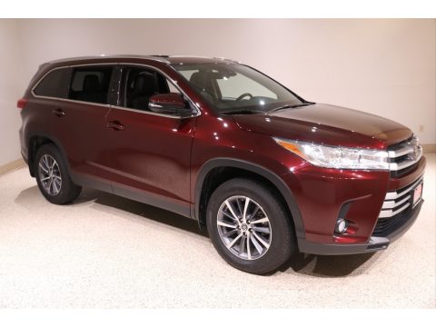 Ooh La La Rouge Mica Toyota Highlander XLE AWD.  Click to enlarge.