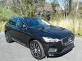 Front 3/4 View of 2018 Volvo XC60 T5 AWD Inscription #5