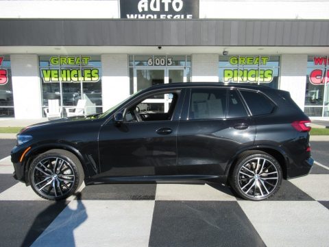 Black Sapphire Metallic BMW X5 xDrive40i.  Click to enlarge.