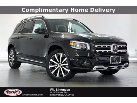 Night Black Mercedes-Benz GLB 250.  Click to enlarge.