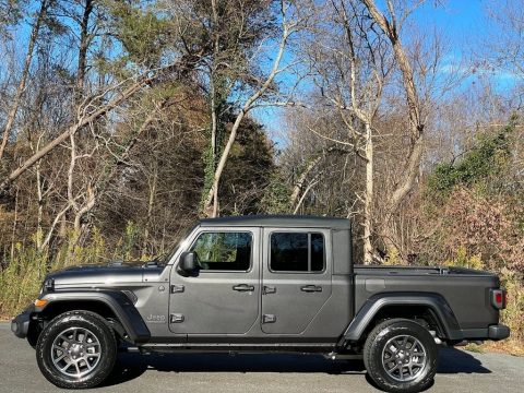 Granite Crystal Metallic Jeep Gladiator 80th Anniversary Edition 4x4.  Click to enlarge.