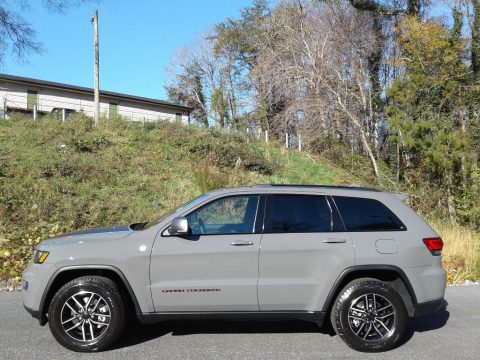 Sting-Gray Jeep Grand Cherokee Trailhawk 4x4. Click to enlarge. Sting-Gray Jeep Grand Cherokee Trailhawk 4x4. Click to enlarge.