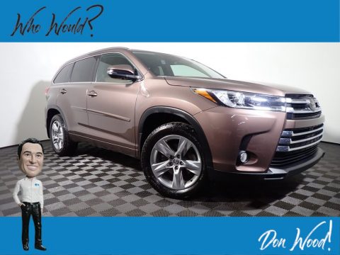 Toasted Walnut Pearl Toyota Highlander Limited AWD.  Click to enlarge.