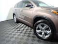 2017 Highlander Limited AWD #3