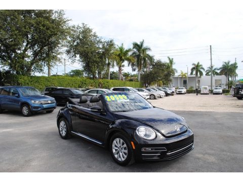 Deep Black Pearl Volkswagen Beetle S Convertible. Click to enlarge. Deep Black Pearl Volkswagen Beetle S Convertible. Click to enlarge.