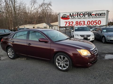 Cassis Red Pearl Toyota Avalon XLS.  Click to enlarge.