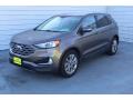 Front 3/4 View of 2019 Ford Edge Titanium #4