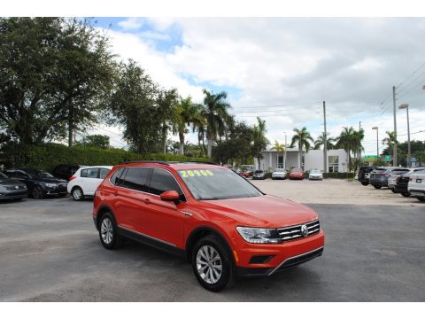 Habanero Orange Metallic Volkswagen Tiguan SE.  Click to enlarge.