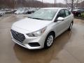 Front 3/4 View of 2021 Hyundai Accent SE #5