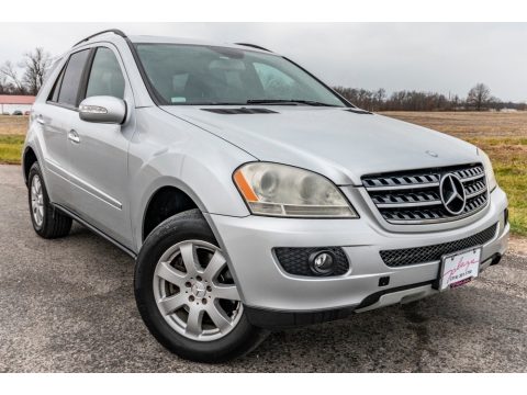 Iridium Silver Metallic Mercedes-Benz ML 350 4Matic.  Click to enlarge.