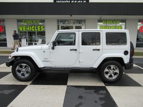 Bright White Jeep Wrangler Unlimited Sahara 4x4.  Click to enlarge.