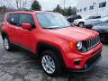 Front 3/4 View of 2021 Jeep Renegade Latitude 4x4 #3