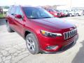 Front 3/4 View of 2021 Jeep Cherokee Limited 4x4 #8