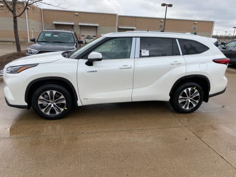Blizzard White Pearl Toyota Highlander Hybrid XLE AWD. Click to enlarge. Blizzard White Pearl Toyota Highlander Hybrid XLE AWD. Click to enlarge.