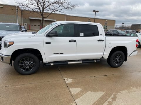 Super White Toyota Tundra SR5 CrewMax 4x4.  Click to enlarge.