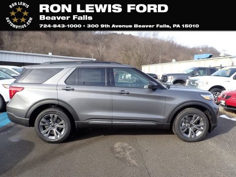 Carbonized Gray Metallic Ford Explorer XLT 4WD.  Click to enlarge.