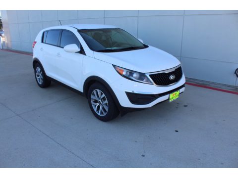 Clear White Kia Sportage LX.  Click to enlarge.