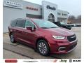 2021 Pacifica Touring L #1