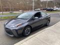 Front 3/4 View of 2021 Toyota Prius XLE #12
