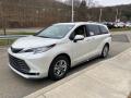 Front 3/4 View of 2021 Toyota Sienna Limited AWD Hybrid #13