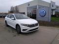 Front 3/4 View of 2020 Volkswagen Jetta SE #1