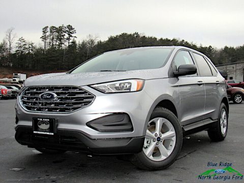 Iconic Silver Metallic Ford Edge SE.  Click to enlarge.