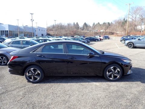 Phantom Black Hyundai Elantra Limited.  Click to enlarge.