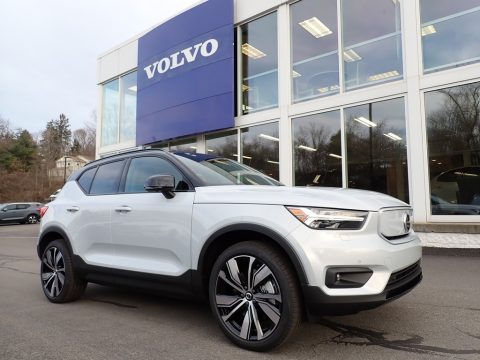 Glacier Silver Metallic Volvo XC40 P8 eAWD Recharge Pure Electric.  Click to enlarge.