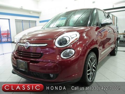 Rosso Perla (Deep Lava Red Pearl) Fiat 500L Lounge.  Click to enlarge.