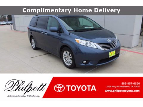 Shoreline Blue Pearl Toyota Sienna XLE.  Click to enlarge.